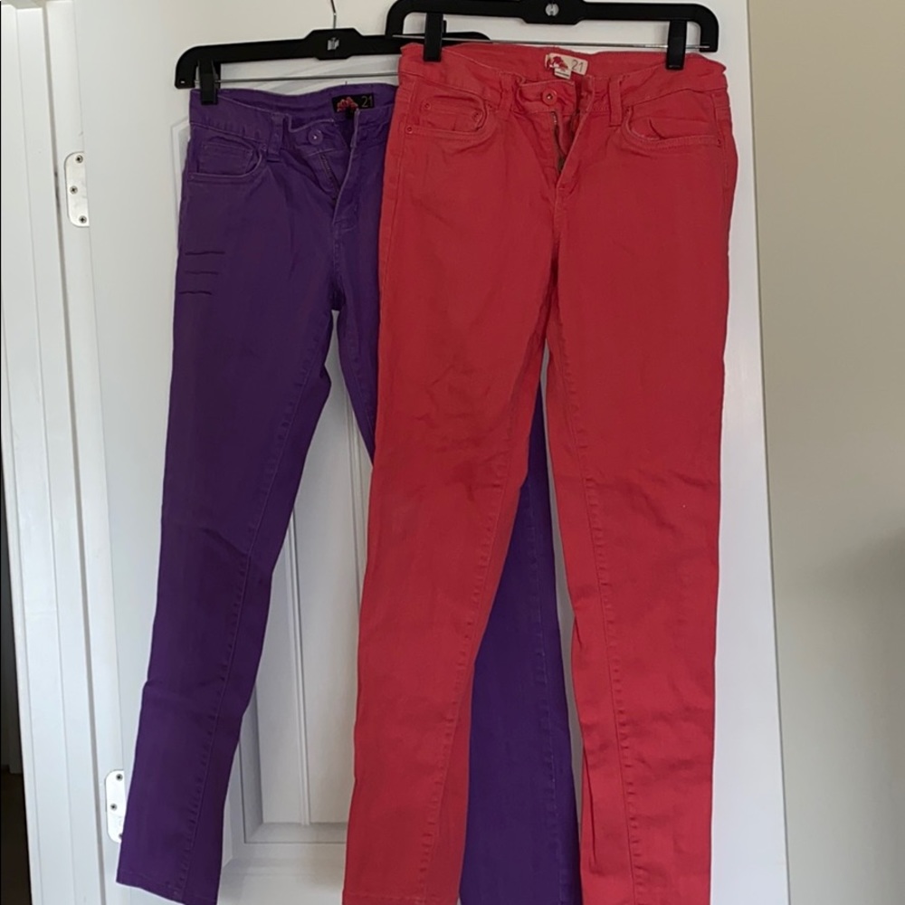 2 Pairs of Jeans for 1 Price